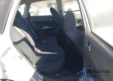 2011 Subaru Impreza 2.5I z USA, uszkodzony, nr VIN JF1GH6A64BH800386